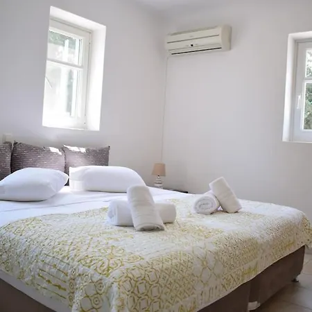 Dimos Apartment Parikia (Paros)