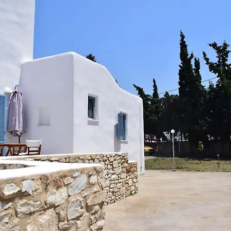 Dimos パロス島