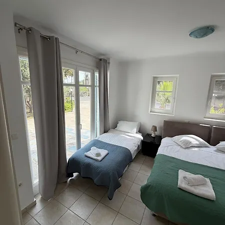 Kaniaris Olive Garden House Парос