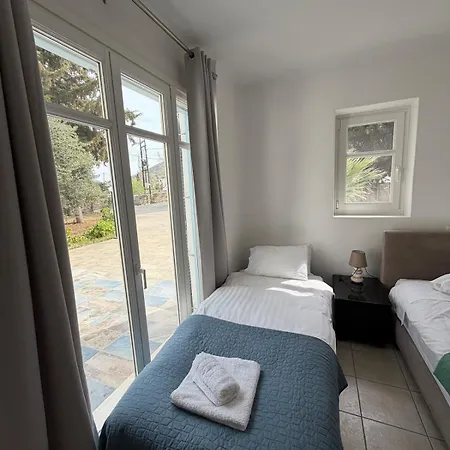 Kaniaris Olive Garden House Daire Páros