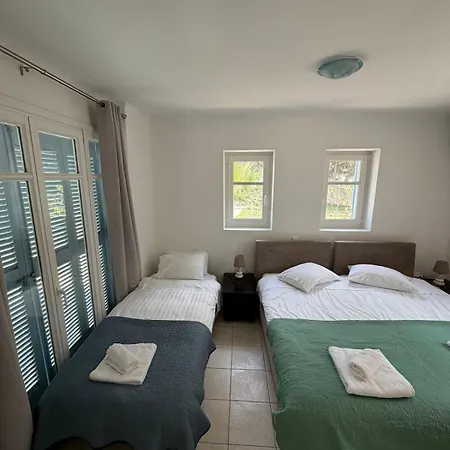 Kaniaris Olive Garden House * Парос