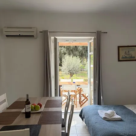 Апартаменты Kaniaris Olive Garden House