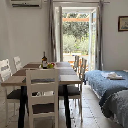 Kaniaris Olive Garden House Апартаменты *