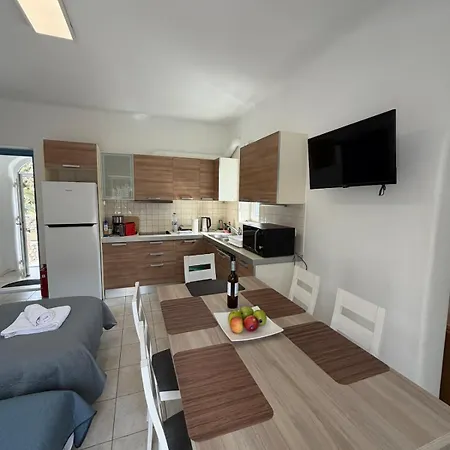 Апартаменты Kaniaris Olive Garden House *